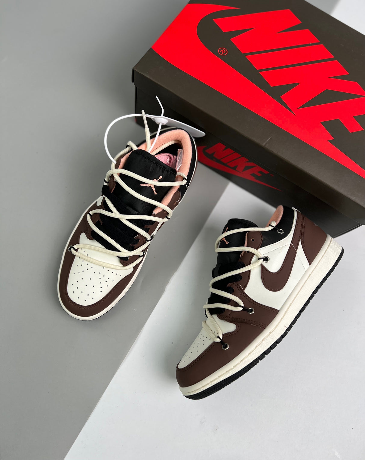 Jordan 1 Low Brown
