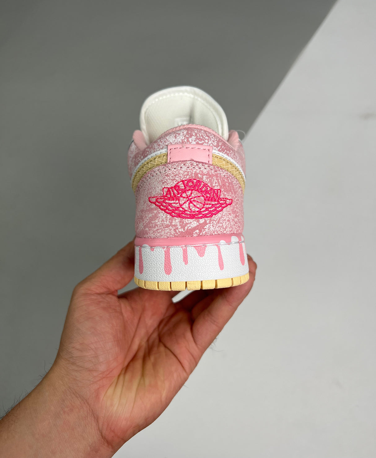 Air Jordan 1 Low Pink