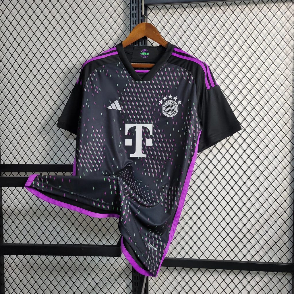 Bayern Munich 2023/24 Away Shirt - Black/Purple