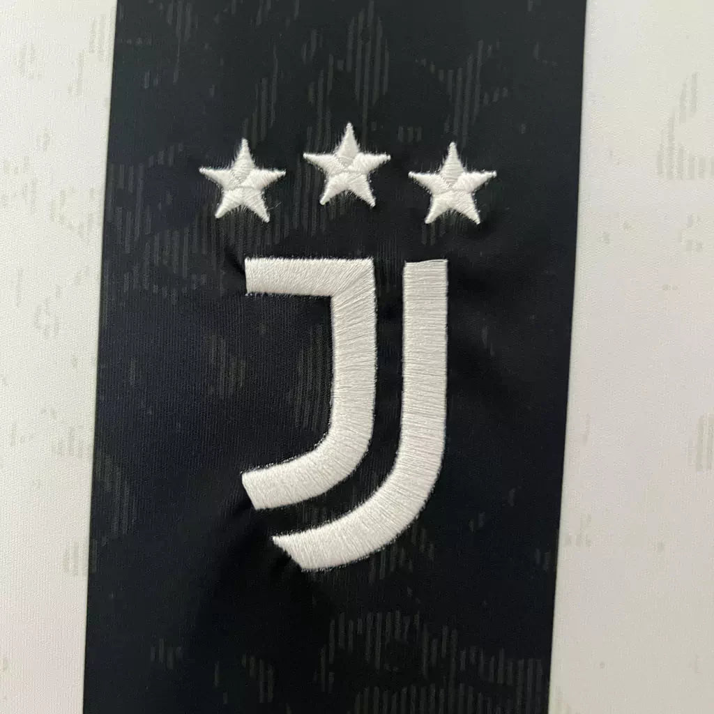 Camiseta Juventus I 2024/25