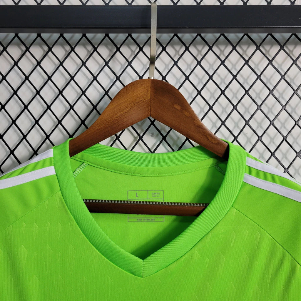 Manchester United 2023/24 Goalkeeper Shirt - Green