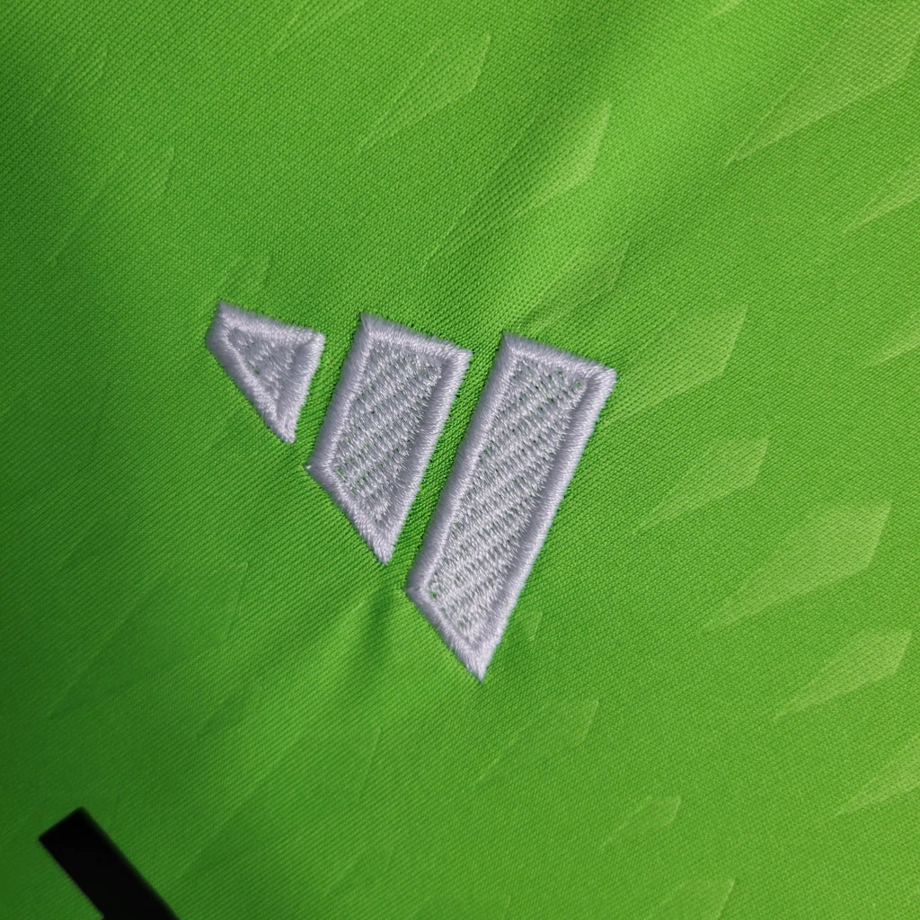 Manchester United 2023/24 Goalkeeper Shirt - Green