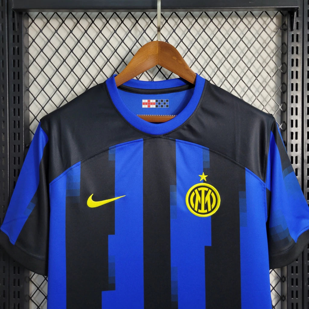 Camisola Inter de Milão 2023/24