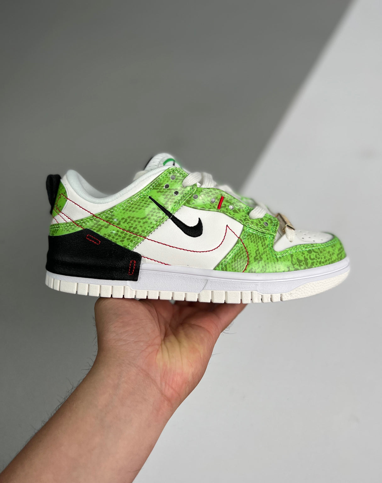 Dunk Low Disrupt