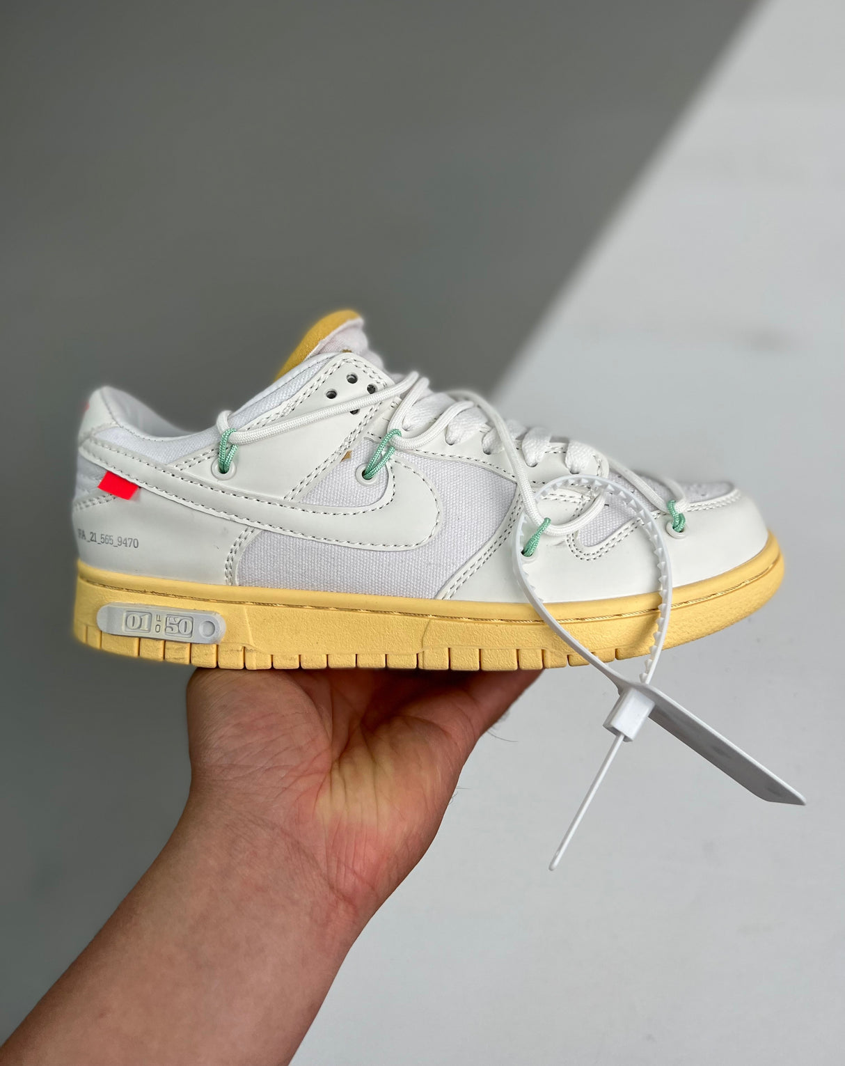 Dunk Low Off-White